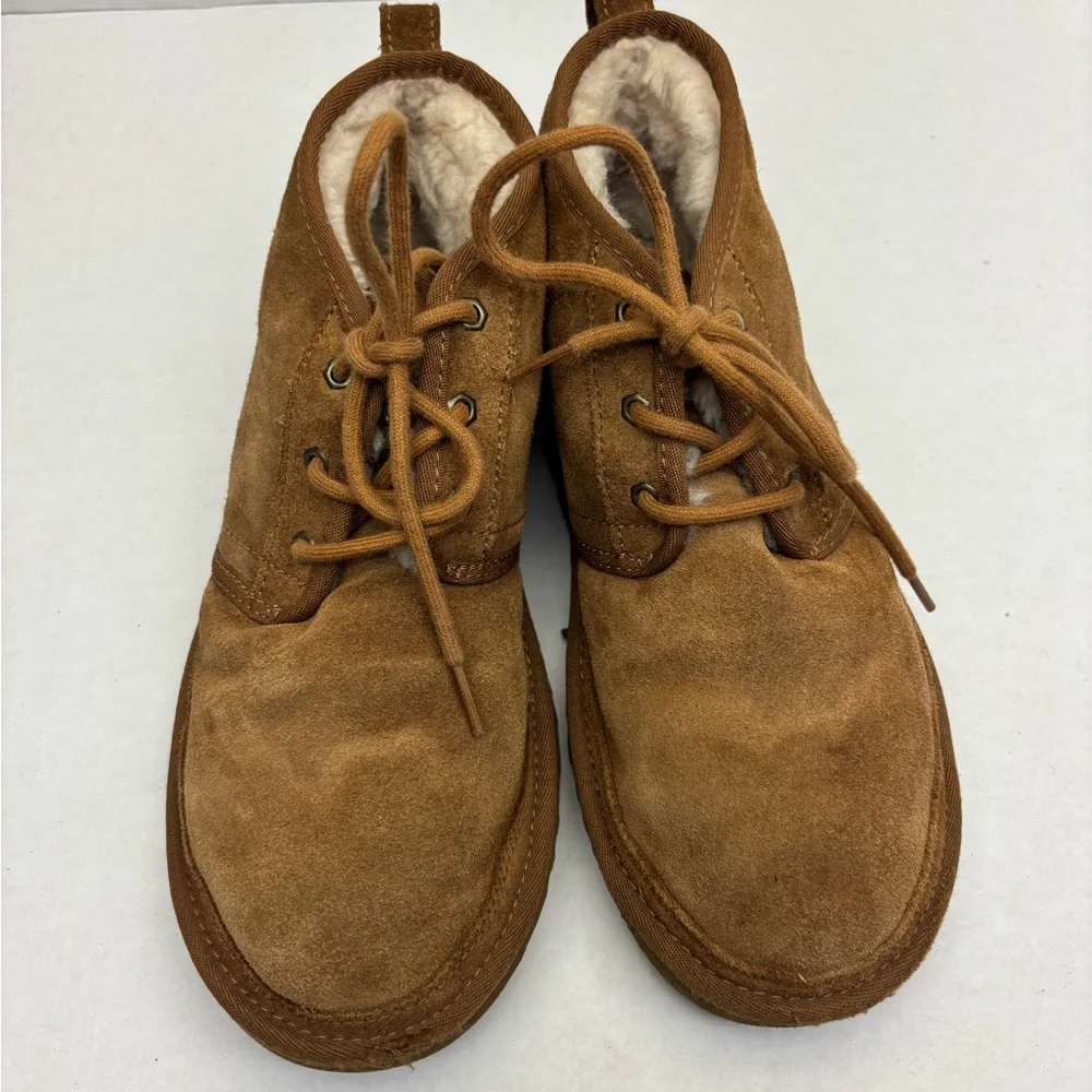 UGG Men's Chestnut Suede Chukka Boots sz 10